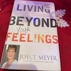 Book Living Beyond Your Feeling- Joyce Meyer